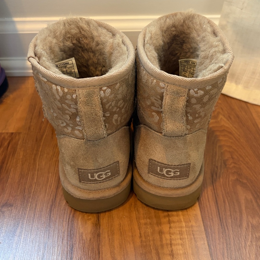 UGG Classic Mini in Snow Leopard - Picture 5 of 8